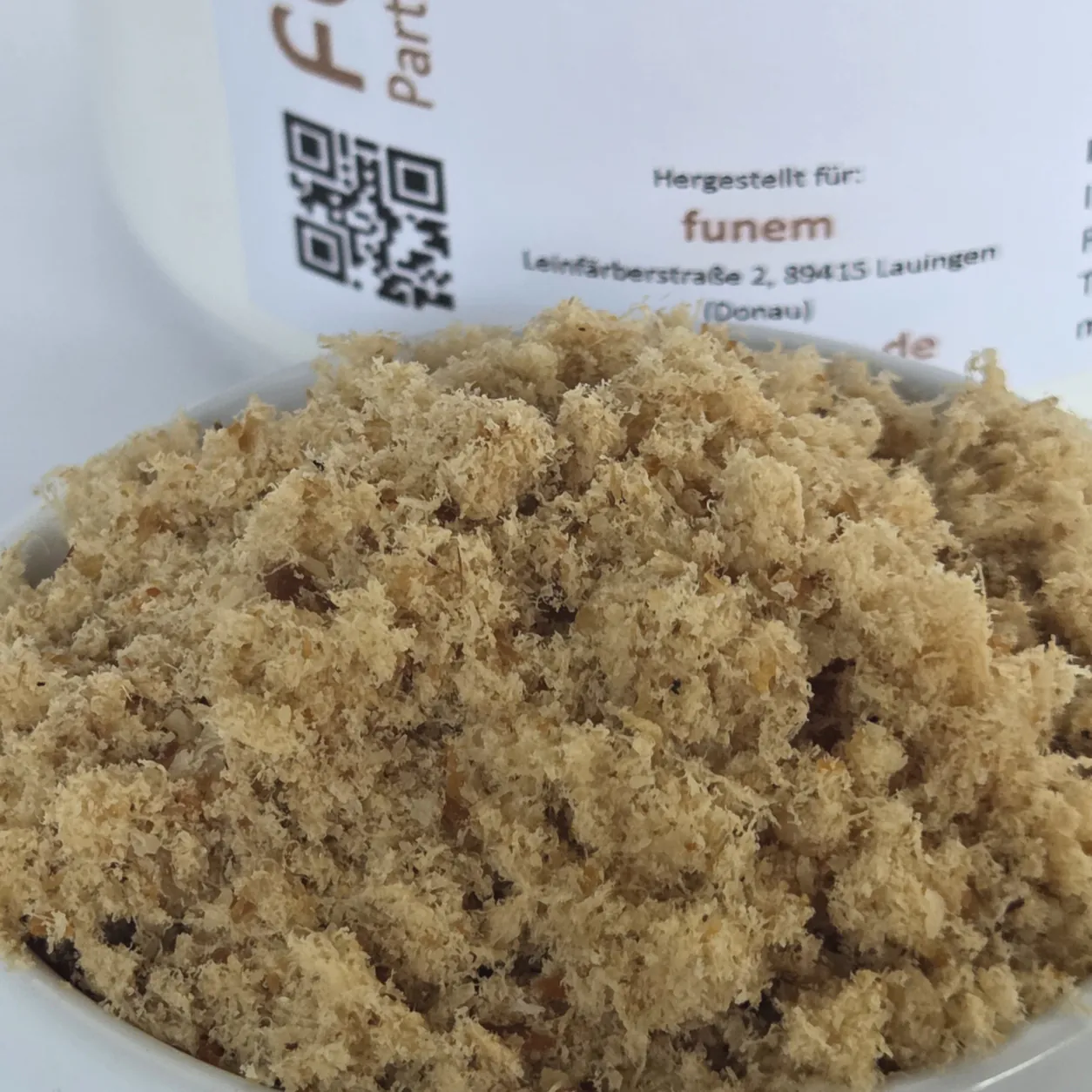 Detailaufnahme von Rinderknochenmehl aus 100 % Rinderknochen von funem
